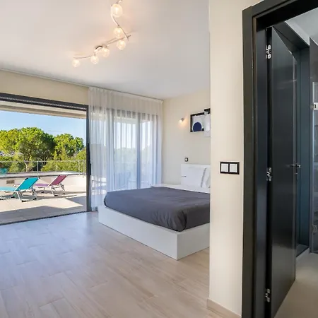 Villa Vitoria 7th Hole By Sapvillas Vilamoura
